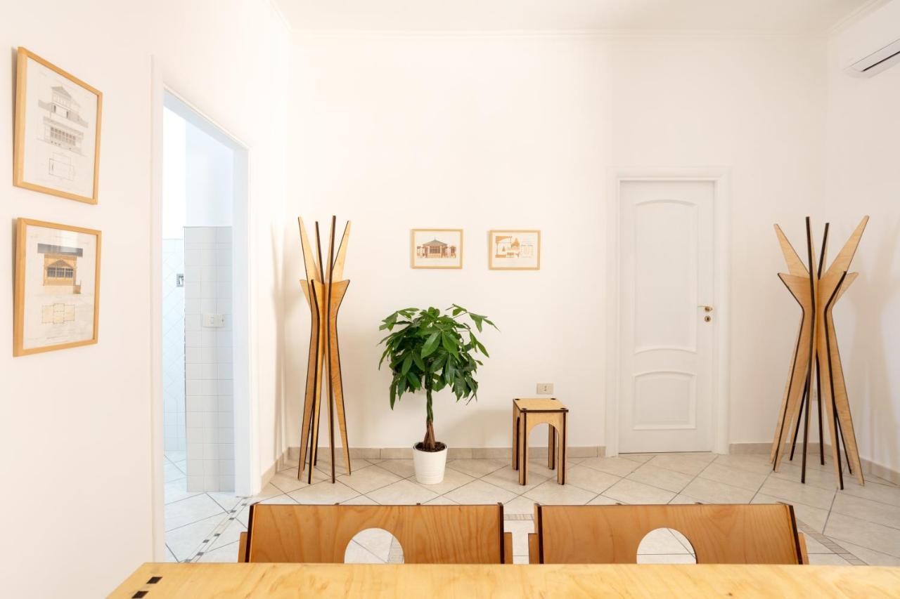 Le Tre Regine Apartment Наполи Екстериор снимка