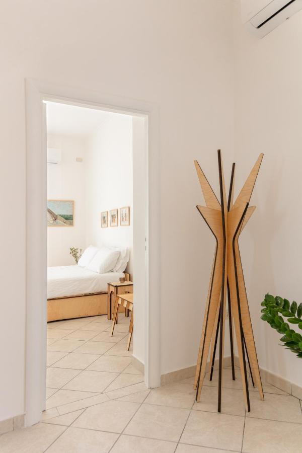 Le Tre Regine Apartment Наполи Екстериор снимка