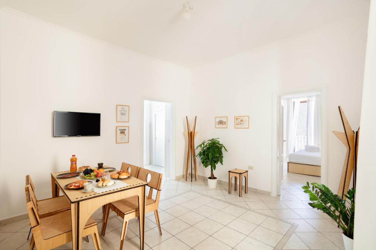 Le Tre Regine Apartment Наполи Екстериор снимка